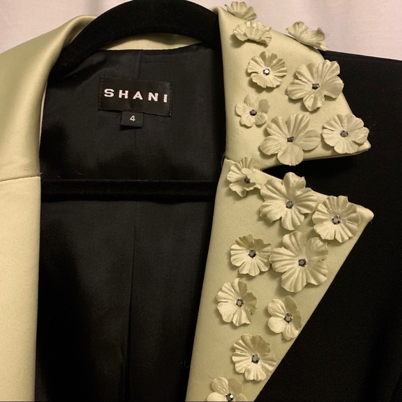 green contrast pastel embellished blazer by shani - Picture 2 of 4